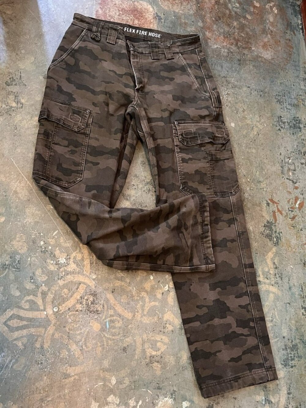 Duluth Trading Co Flex Fire Hose Pants Gorpcore Cargo Cammo Relaxed Fit Work 32
